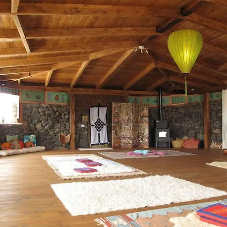 Sleeps 4 Pool Wifi Villa