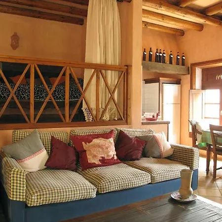 Sleeps 4 Pool Wifi Villa