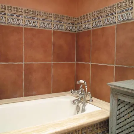 Sleeps 4 Pool Wifi Villa *