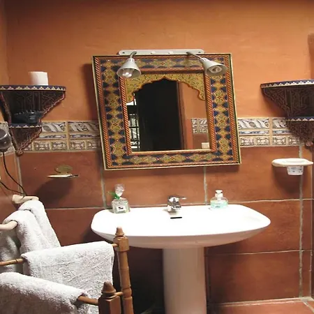 Sleeps 4 Pool Wifi Villa *