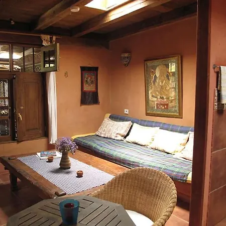 Villa Sleeps 4 Pool Wifi